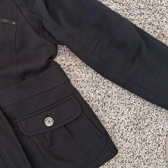 Lightweight Jacket - Picture 9 of 11